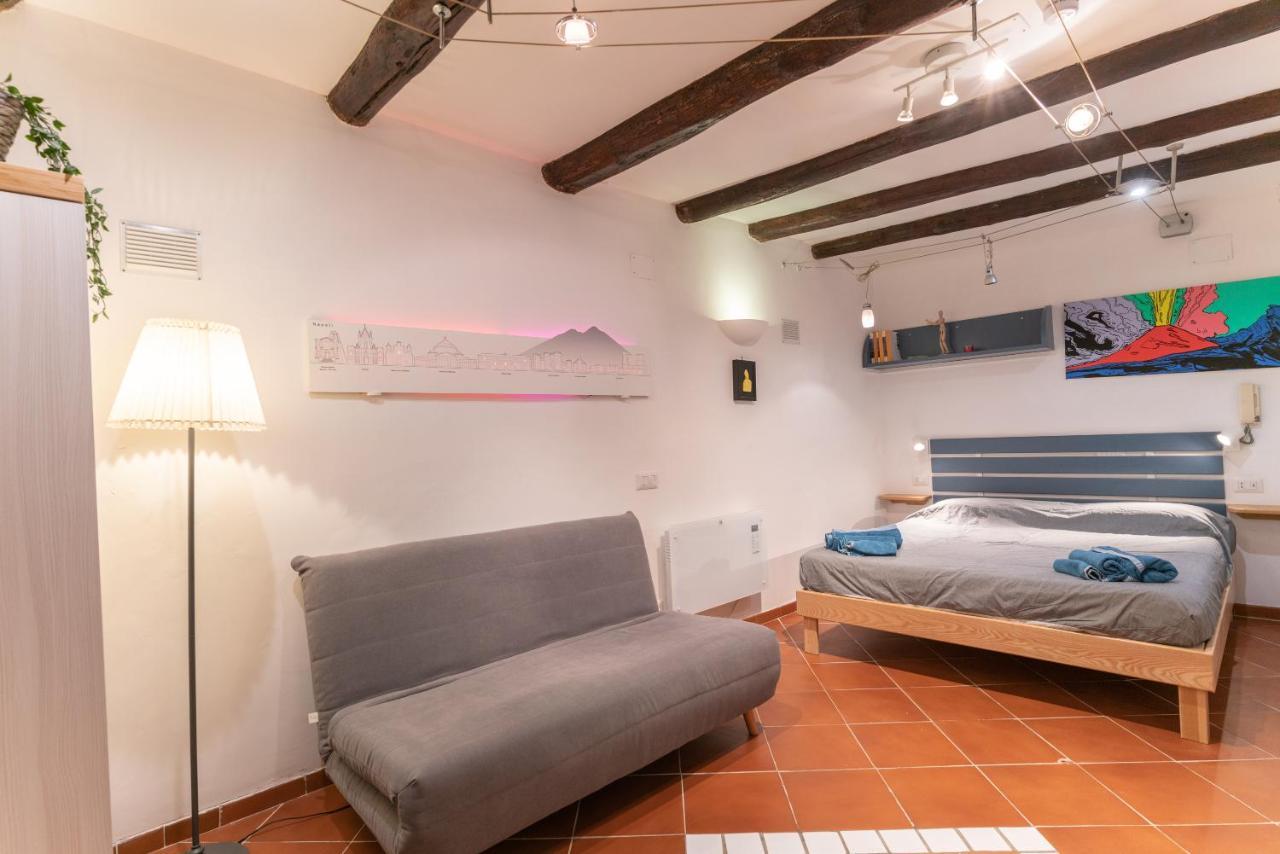 Donnare Casavacanza - Historic Center Of Naples Luaran gambar