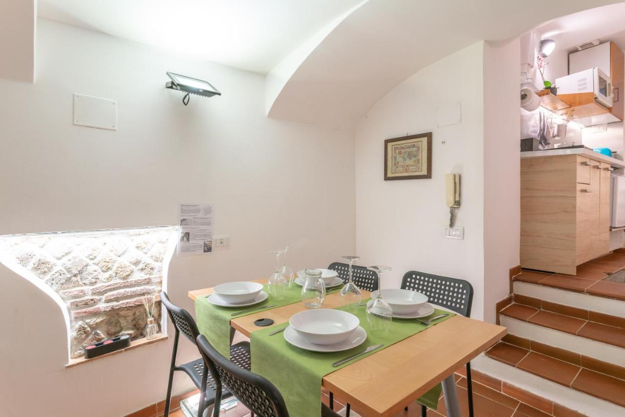 Donnare Casavacanza - Historic Center Of Naples Luaran gambar