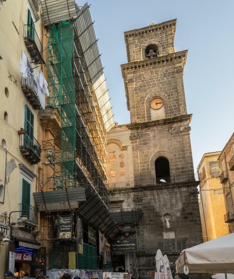 Donnare Casavacanza - Historic Center Of Naples Luaran gambar