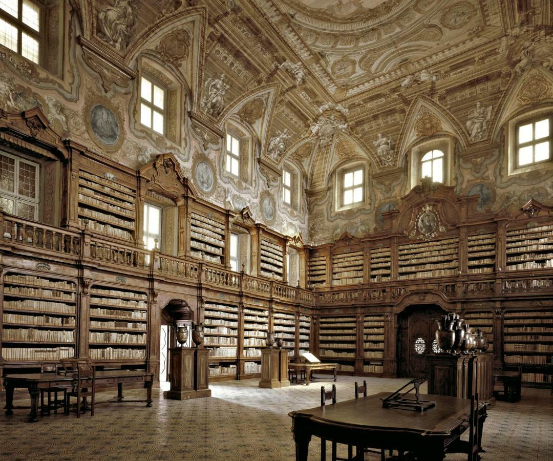 Donnare Casavacanza - Historic Center Of Naples Luaran gambar