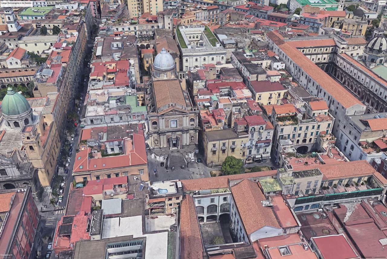 Donnare Casavacanza - Historic Center Of Naples Luaran gambar