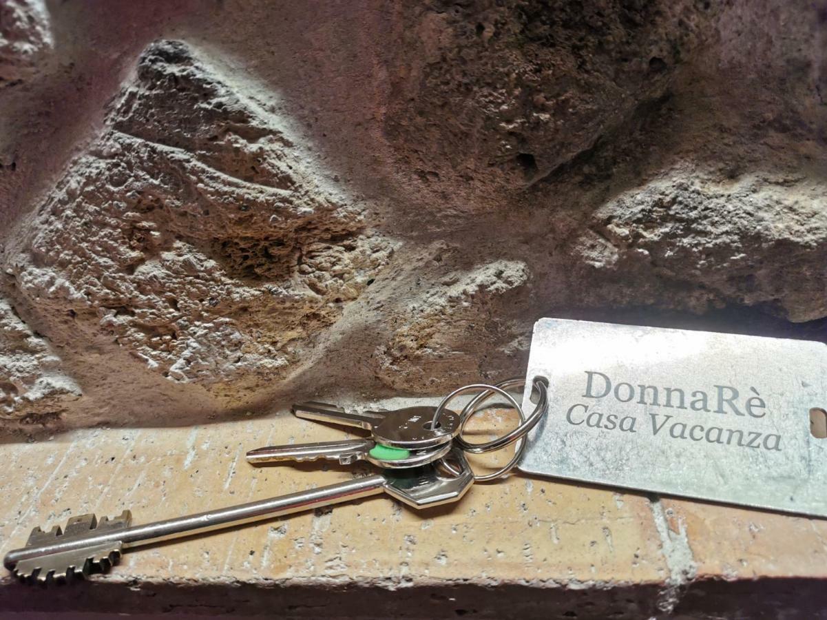 Donnare Casavacanza - Historic Center Of Naples Luaran gambar